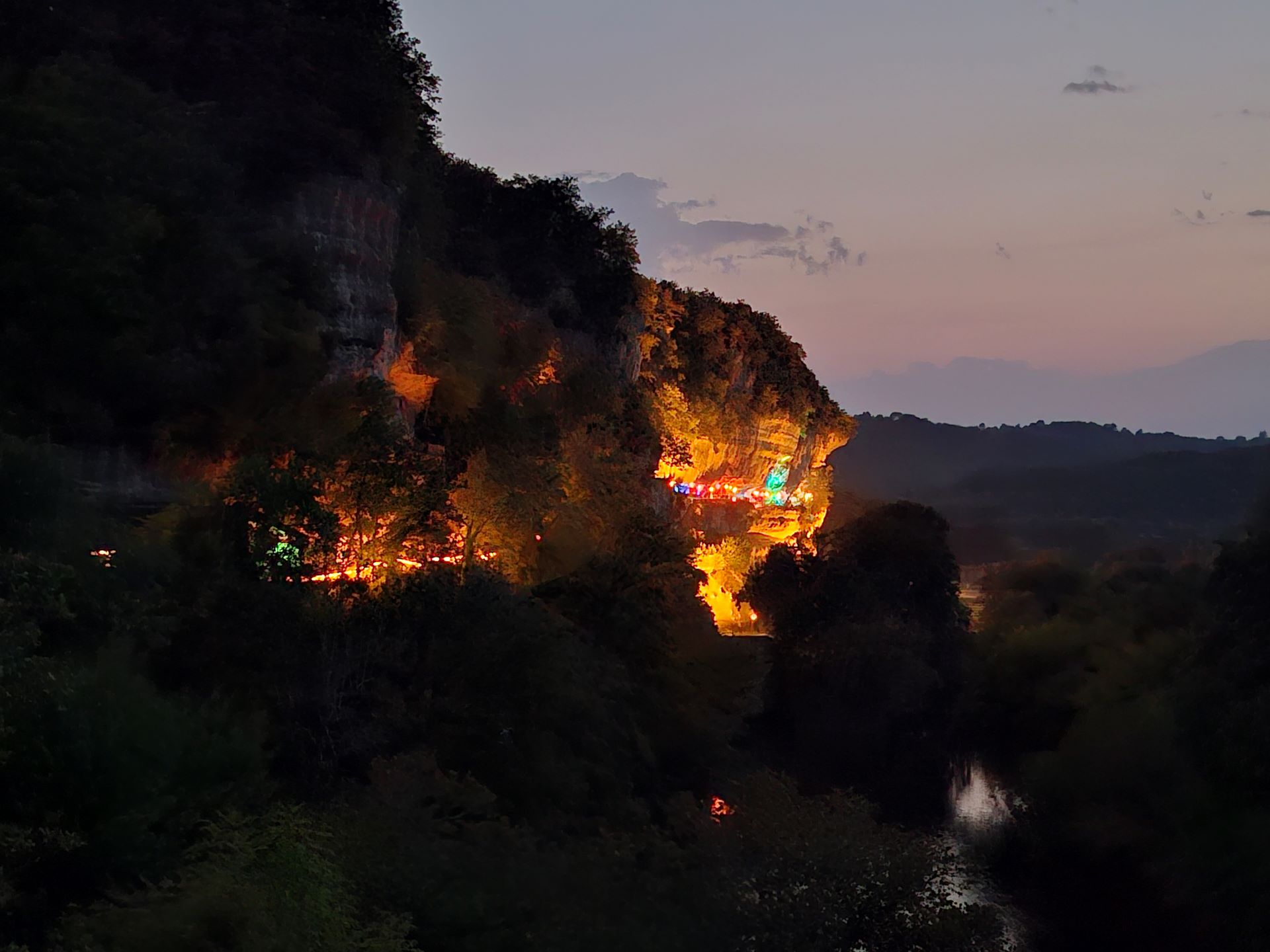 La Roque Saint-Christophe - Cité Troglodytique